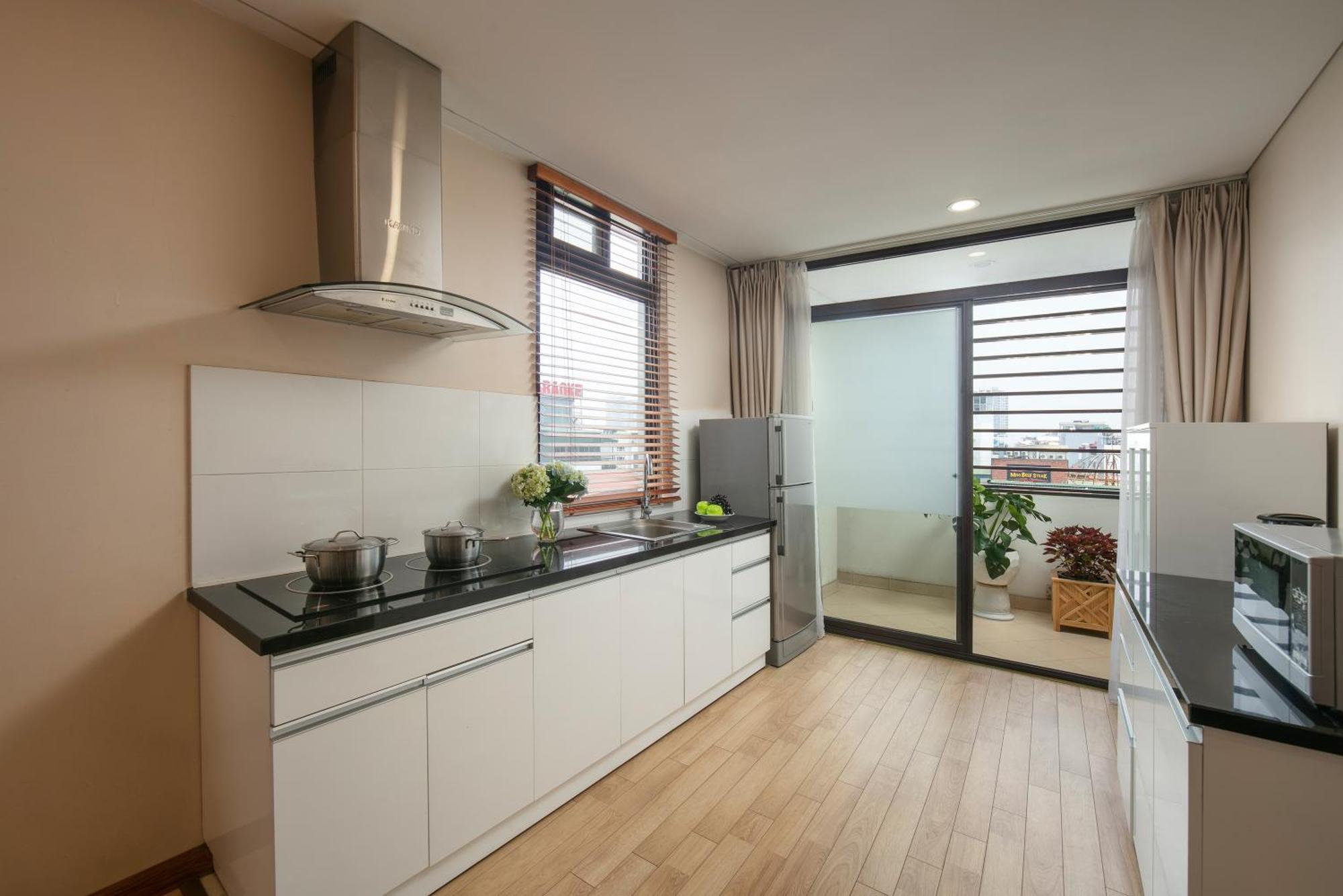 Hb Serviced Apartment - 121B Quan Hoa Hanoi Bagian luar foto