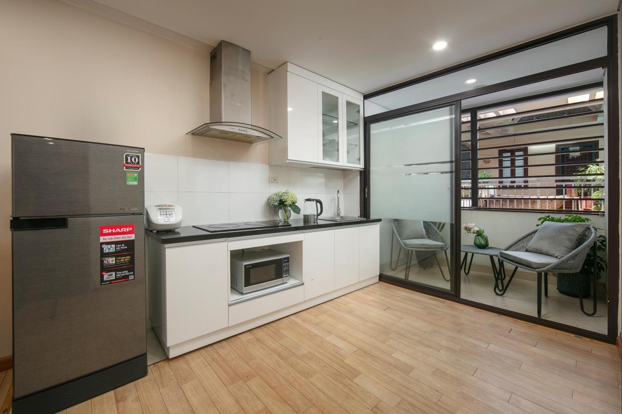 Hb Serviced Apartment - 121B Quan Hoa Hanoi Bagian luar foto