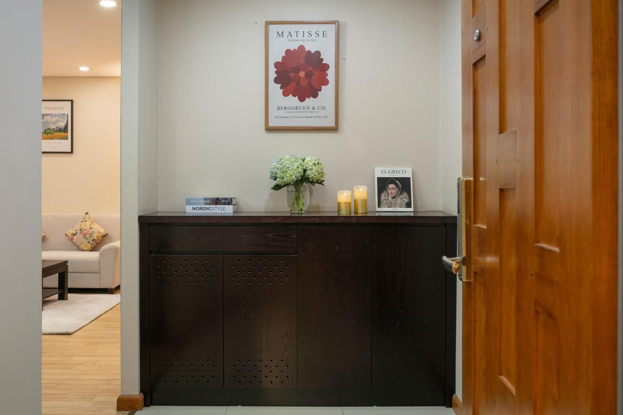 Hb Serviced Apartment - 121B Quan Hoa Hanoi Bagian luar foto